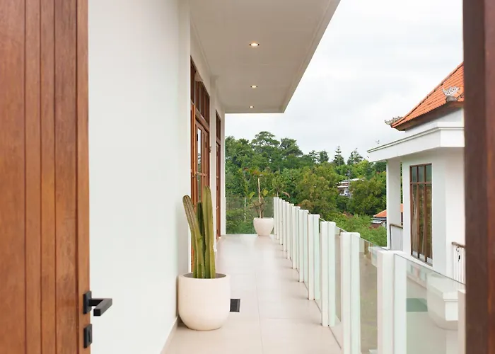 Pensión Ulu Penthouse By Tanya Pink Uluwatu